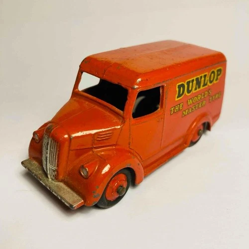 Dinky Toys #451 Trojan Dunlop Tyres Van - Original Vintage (ref7)