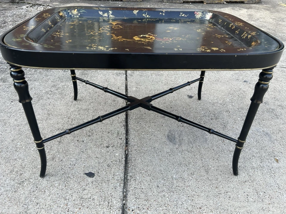 Regency-Era Papier-mâché Black Tray Table With Chinoiserie Tray - Image 4 of 4