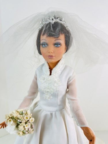 Vintage Tiffany Taylor IDEAL Doll OOAK Bride Wedding Dress Twisting Scalp 18" - Picture 2 of 24