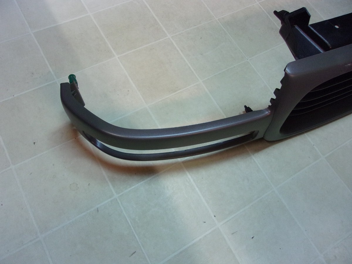 GM 15082217 GMC Grille Charcoal 19130786 15764315 | eBay 