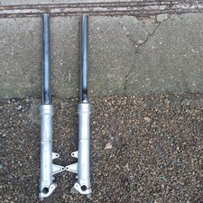 Honda RC30 VFR750R Replica Fork Conversion.