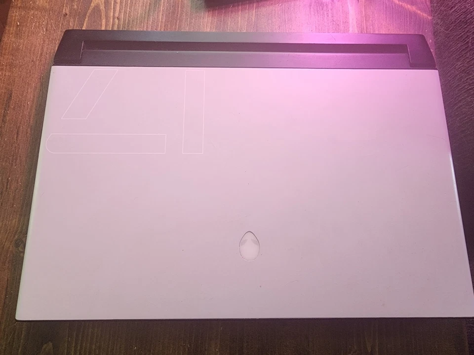 Alienware M17 R4,RTX 3070,512GB/1TB SSD,360hz全高清 — 第 2/3 张图片