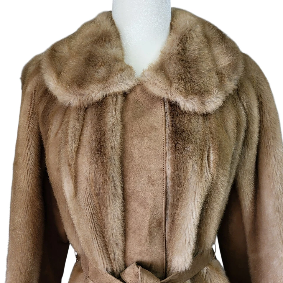 Vtg 70s Lilli Ann Coat Sz M? Tan Faux Fur Suede Leather Trim Belted Mod Mobwife - Image 2 of 4