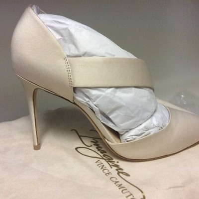 vince camilo stilettos semi satin w/ bag 7.5 New in box
