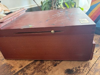 Royal Langnickel Wooden Storage Travel Case & Easel Vintage 