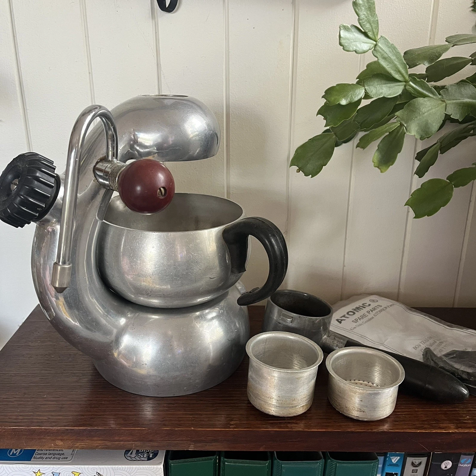 Vintage Working Atomic Coffee Maker Red Knob, all parts
Opens in a new window or tab