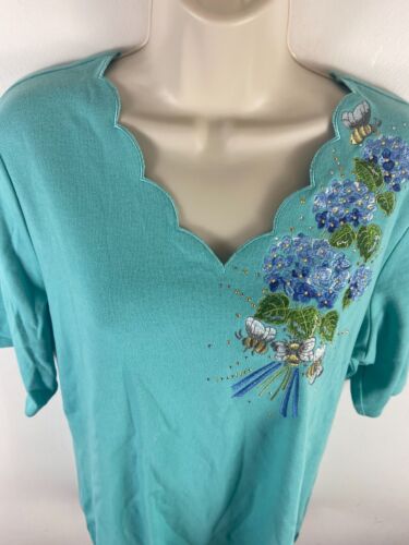 Quacker factory UK size medium Green short sleeve top with embroydered flowers - Picture 6 of 11