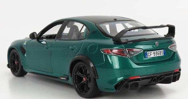 Alfa Romeo Giulia GTAm 2020 Verde Montreal 1/43 - Miniature Burago