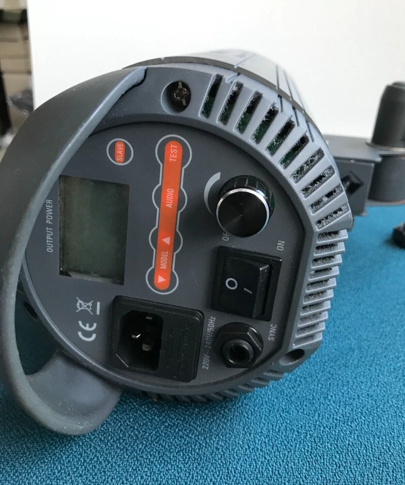 2x WALIMEX VC-600 Excellence+, 2 Softboxen, 2x Dreibeinstative, 1x Blitzauslöser - Bild 2 von 4