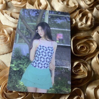 Danielle NEWJEANS Girls Bunny Land Celeb Edition Photo Card Kpop Skirt Glasses