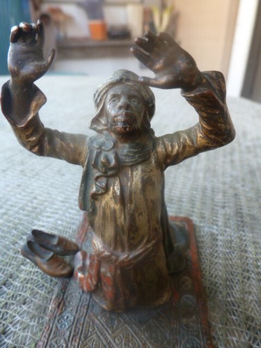 FRANZ BERGMANN KALTBEMALT SIGNIERT ÖSTERREICHISCHE BRONZE DES BETENDEN MUSLIMS AUF TEPPICH - Bild 5 von 11