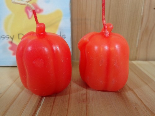 Halloween Candles 2 Hanging Orange Pumpkins One Wick 2" Jack O Lanterns Mold Wax - Picture 3 of 5
