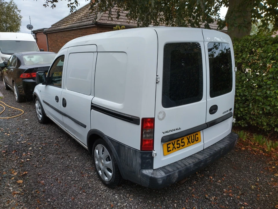 Vauxhall Combo 1.3 CDTi Micro Camper Van 131k - Image 4 of 4