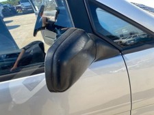 Retroviseur droit (ou coque) Nissan PRAIRIE