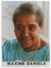 Maxine Daniels (1930-2003) Signed Photo / Autographed British Jazz Singer