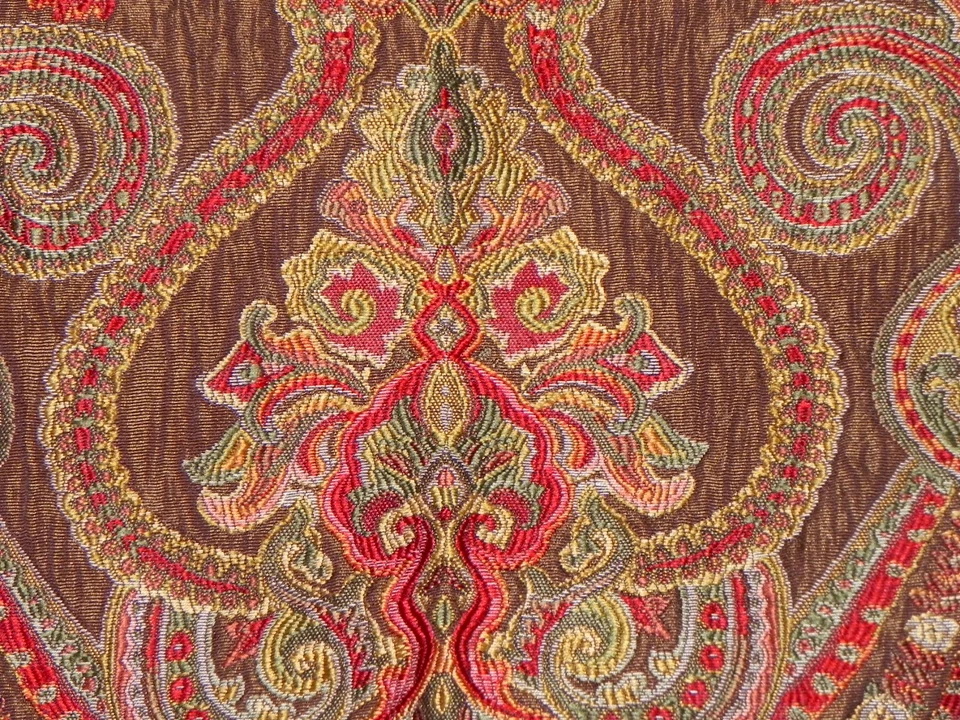 CONJUNTO DE CORTINAS FORRADAS CROSCILL MEDALLION PAISLEY FLORAL VERMELHO/OURO/VERDE 41 X 88 - Imagem 2 de 4