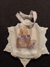 Precious Moments "Merry Christmas Teacher" 1998 Porcelain Snowflake Ornament