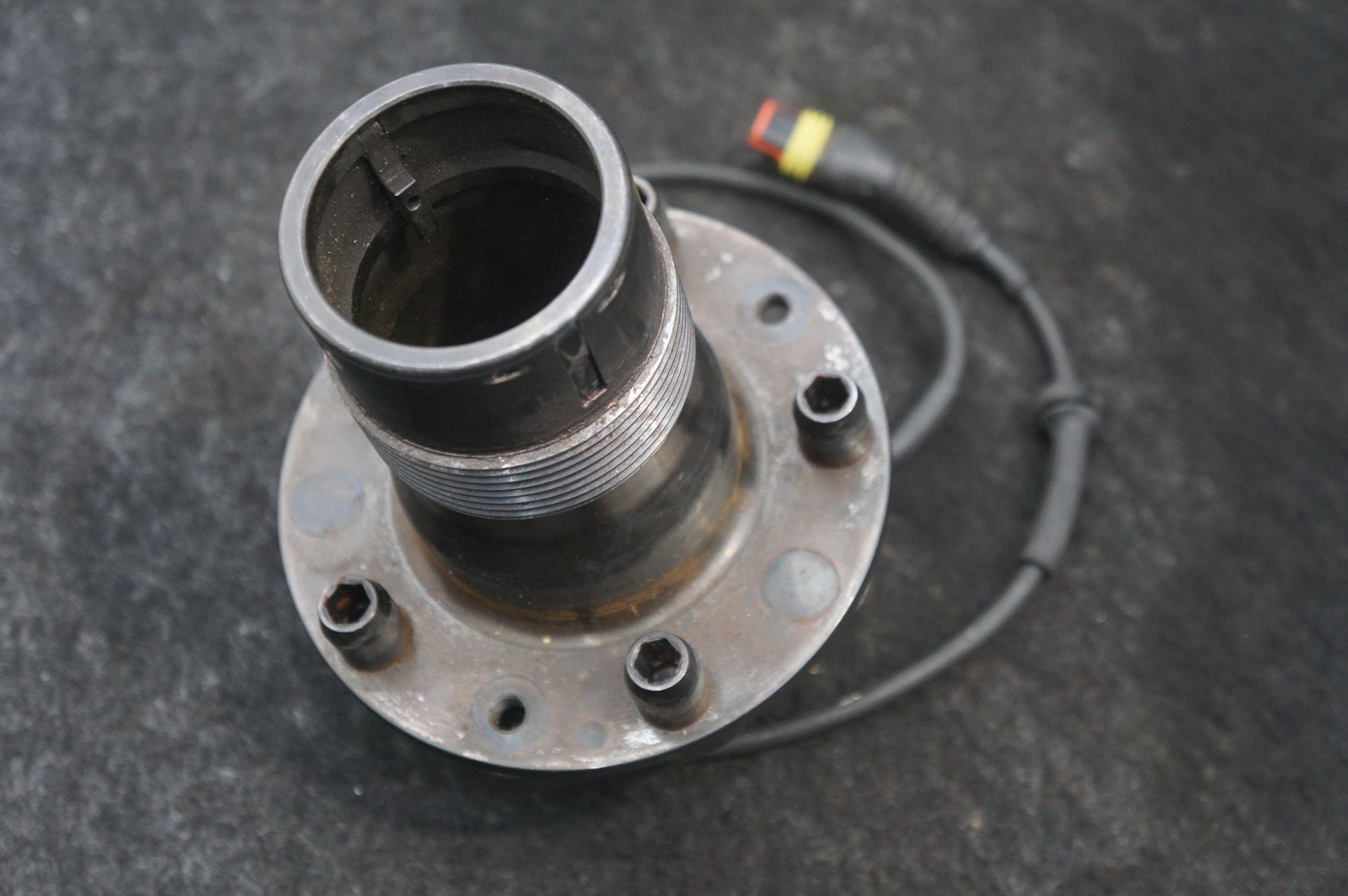 Left Center Lock Wheel Hub Bearing Conversion 220562 Ferrari F430 Challenge 2006