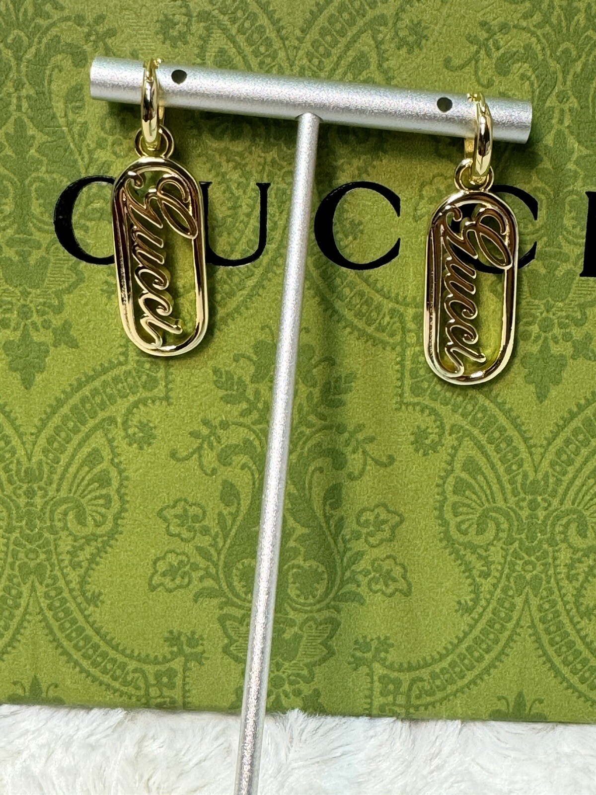 Auth Gucci Script Dangle Earrings Polished Gold T… - image 2