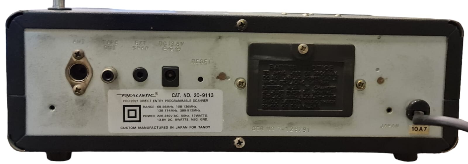 REALISTIC 200 CHANNEL PRO2021 UHF AMFM DIRECT ENTRY PROGRAMMABLE