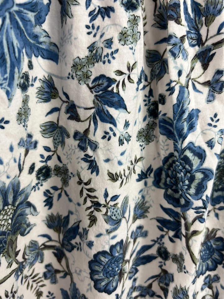 Blusa H&M Hombro Descubierto Para Mujer Talla M Blanca Floral Cuello Elástico/Mangas Cortas Foto 2 de 4