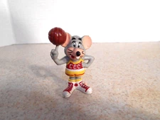 1986 Chuck E Cheese ShowBiz Pizza Basketball PVC Figure Pizza Advertising