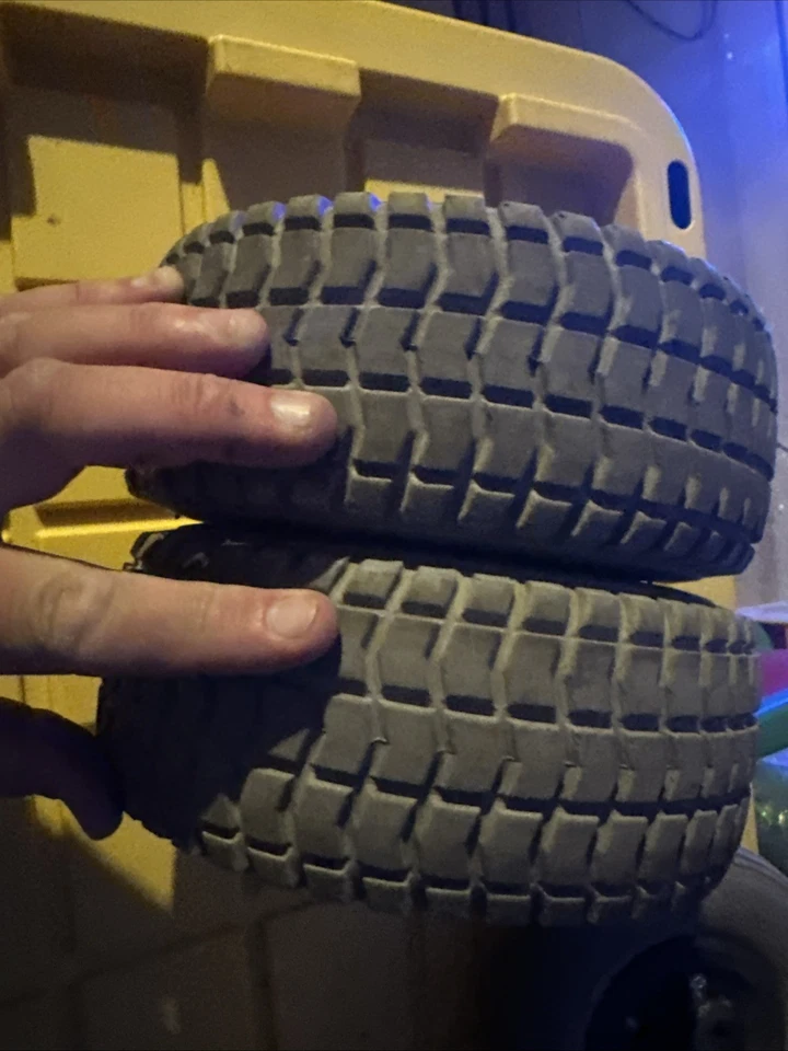 Rueda motriz única Hoveround MPV 4 MPV 5 para silla de ruedas eléctrica neumático 9x3-4 Foto 3 de 4