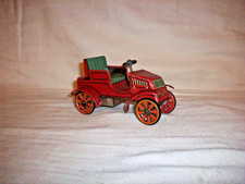 VINTAGE JAPAN TIN LITHO FRICTION TOY AUTOMOBILE HORSELESS CARRIAGE VERY NICE