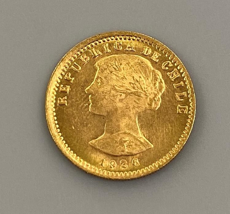 1926 So .900 Gold Chile 20 Pesos Coin .1177AGW BU mnt 85,000 L25303