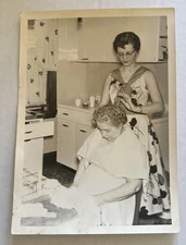 c1950 Photo Woman Getting Hair Permed In Kitchen 5”X 7” NTL Candid Photographers