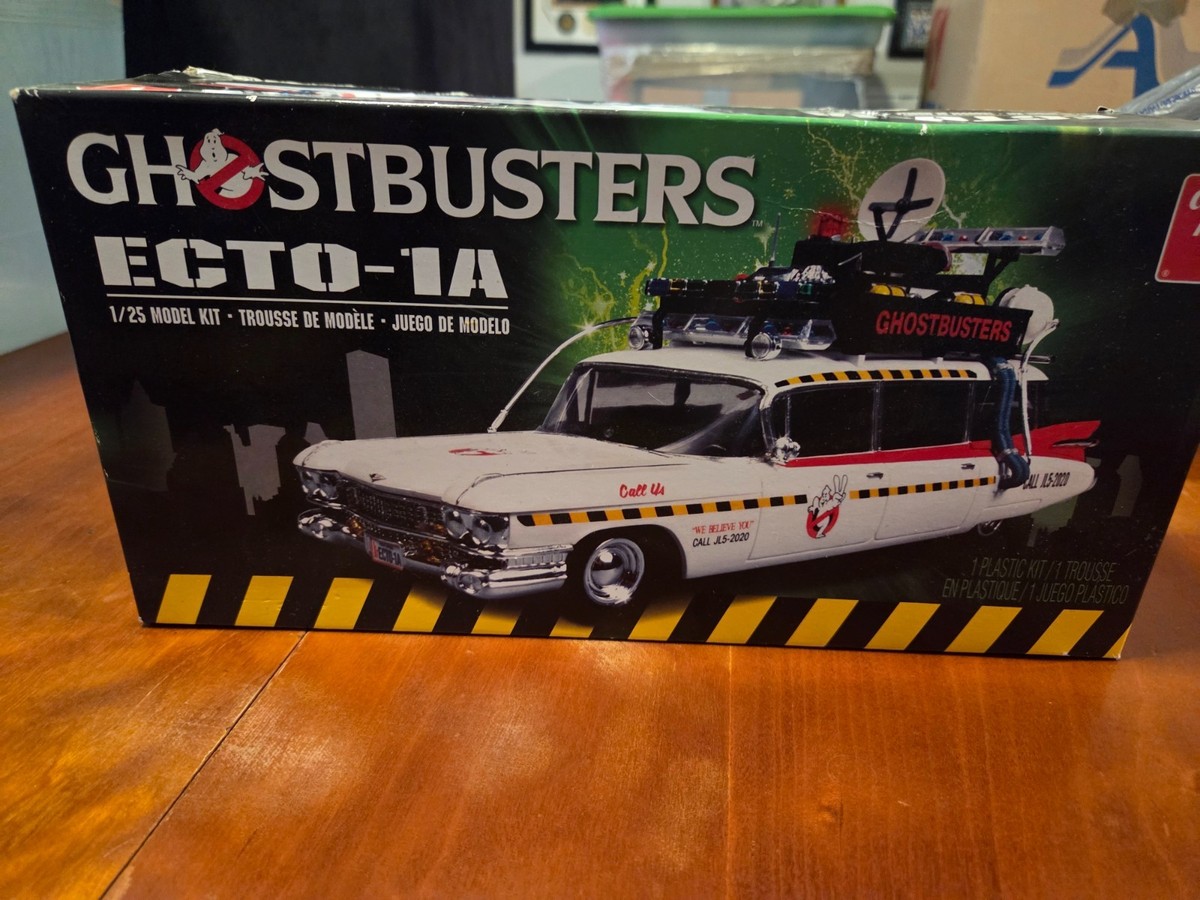 amt ゴーストバスターズ　ECTO 1A プラモデル AMT Ghostbusters ECTO-1A 1/25 Scale Car Model Kit for sale online