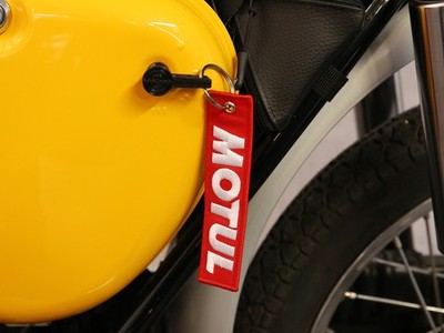 Schlüsselanhänger Motul ''START YOUR ENGINE''