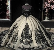 Black Quinceanera Dresses Sparkly Lace Applique Mexican Prom Ball Gowns Sweet 15