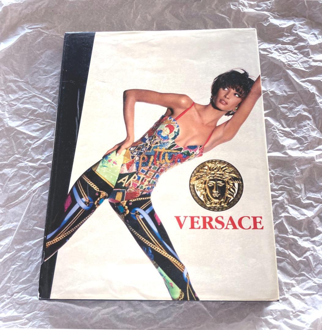 洋書 Versace Signatures Abbeville Press 洋書 Versace Signatures Abbeville Press Signatures by