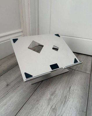 Robuster Laptopständer RISE 5050 23