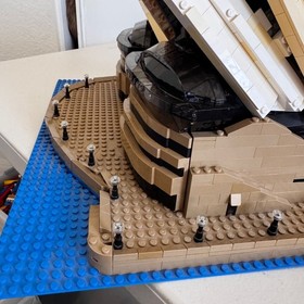 LEGO Creator Expert Sydney Opera House 10234 Building Set 90% Complete W/ Manual