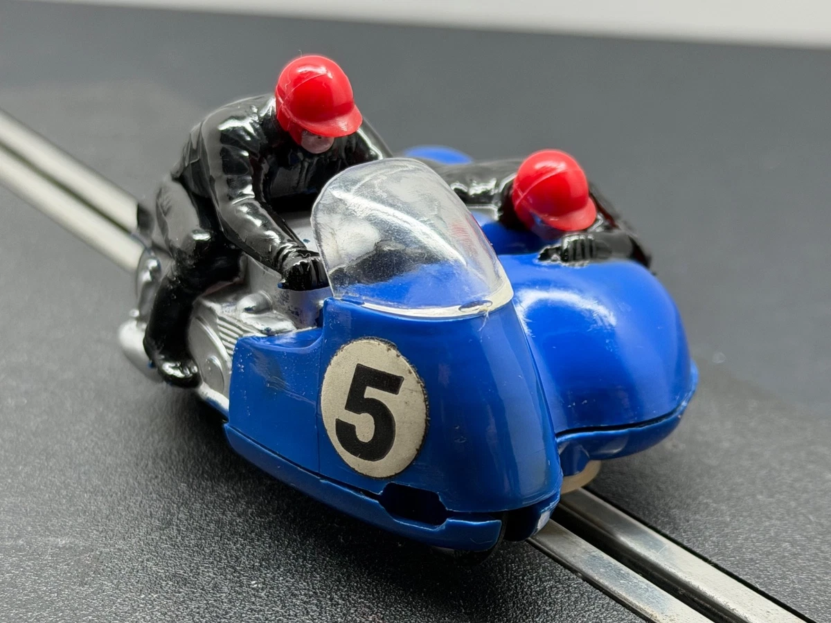 Triang SCALEXTRIC TYPHOON （黄色/赤ヘル） Triang SCALEXTRIC TYPHOON （黄色/赤ヘル） Motorcycles & Sidecars