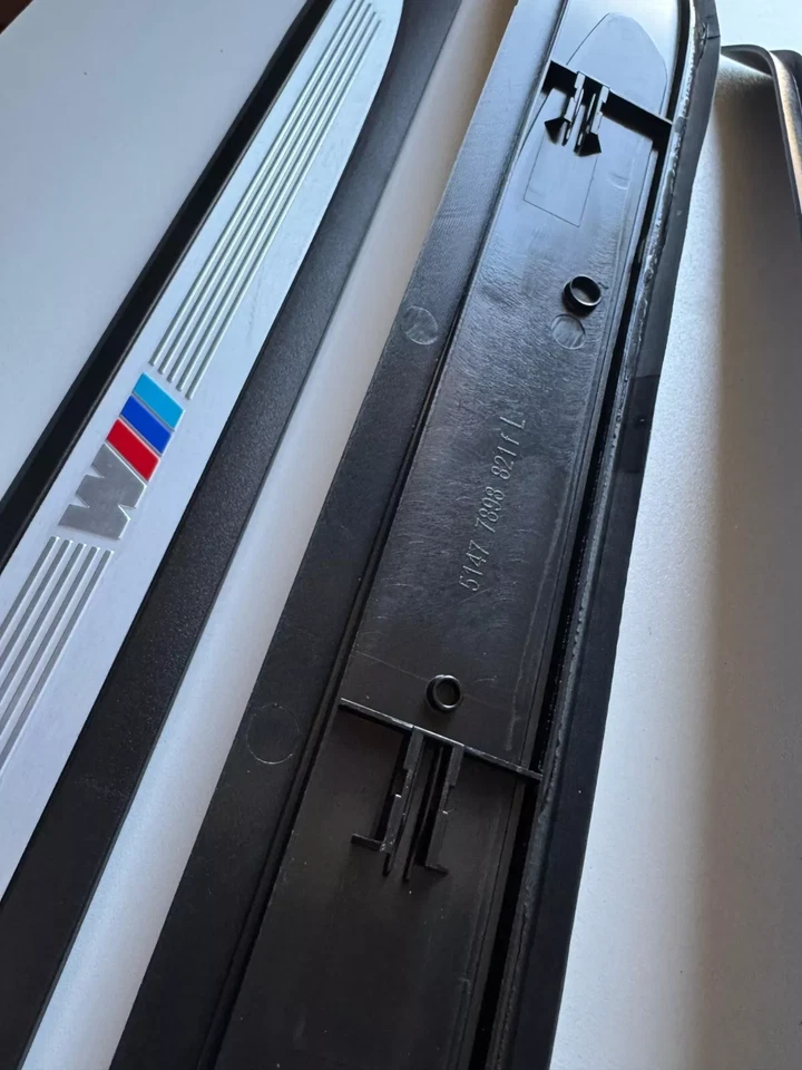 Juego de 4 placas protectoras de umbral de puerta con clips BMW E60 M5 Foto 4 de 4