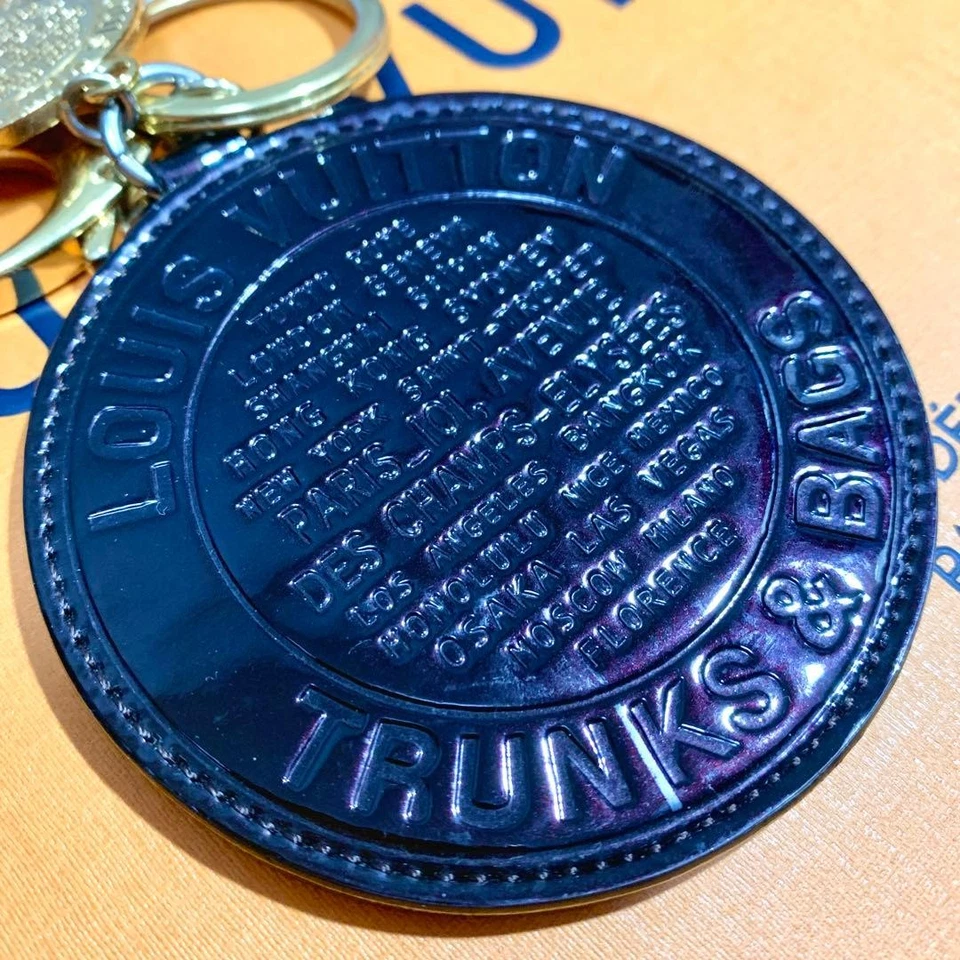 Bolso Louis Vuitton Porto Clairon T&B encanto amatista púrpura usado Foto 3 de 4