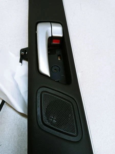 Hyundai Genesis 2012 sedán conductor moldura trasera manija y teeter 82613-BH000 Foto 3 de 4