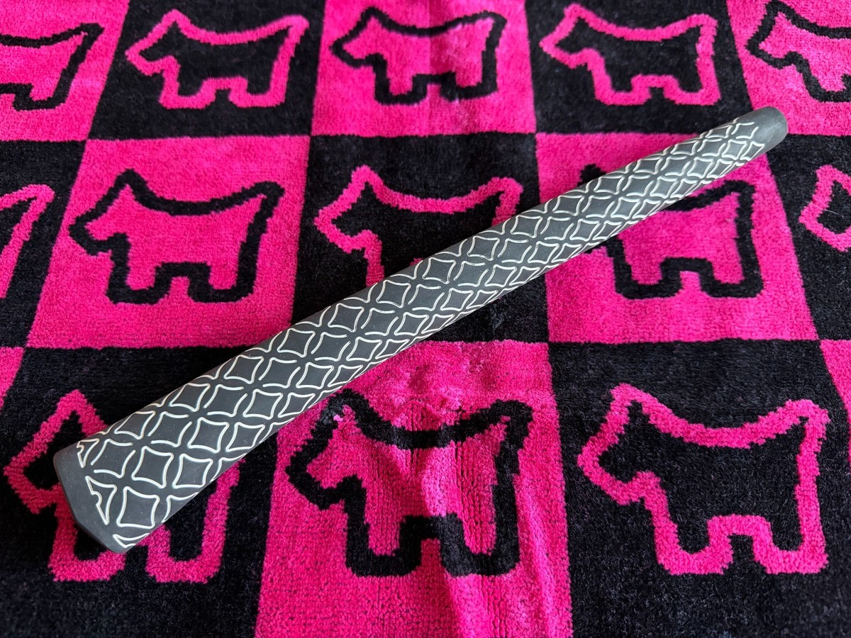 SCOTTY CAMERON 平和のマーカー 専用ポーチ付き s-l1200.jpg
