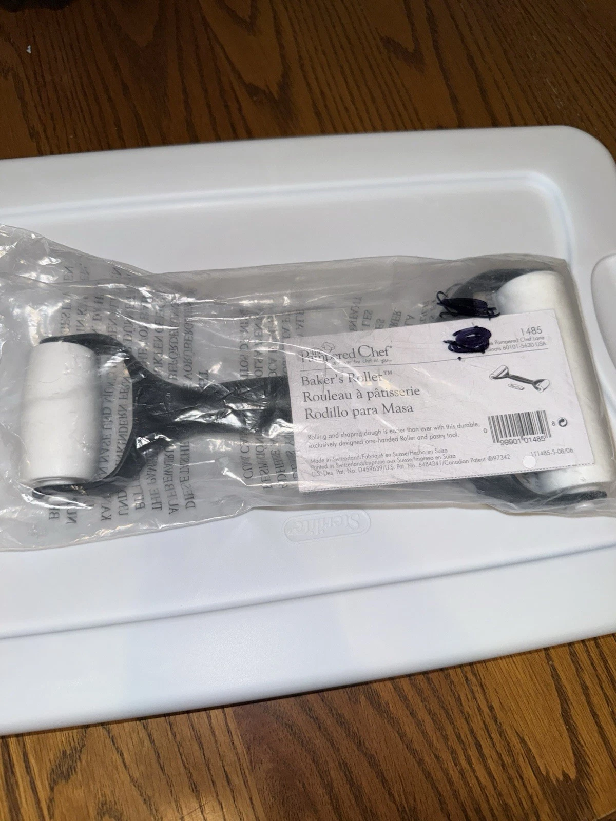Pampered Chef Baker’s Roller 1485 Double-Sided Pastry Dough Rolling Pin NEW