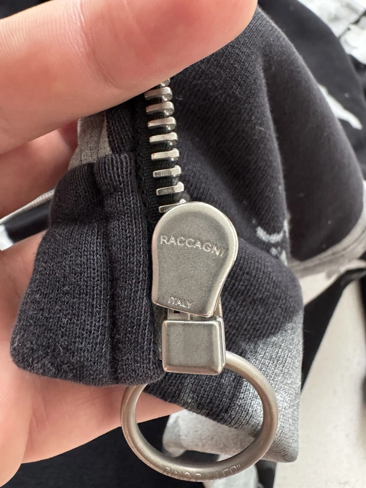 Felpa con cappuccio e zip Y2K Off White oversize macchie liquide all over