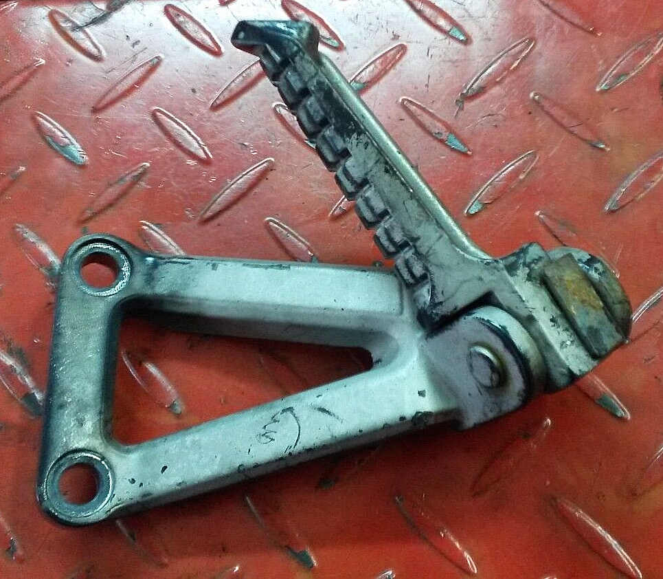 95-97 Kawasaki ZX6R Foot Peg Bracket Left Rear Step Stay 35011