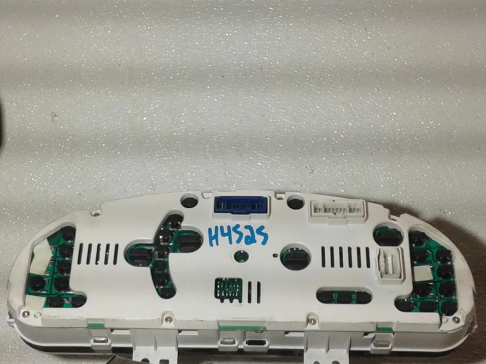 Medidor de velocímetro usado se adapta a: Kia Sedona Cluster 2003 MPH grado A Foto 2 de 4