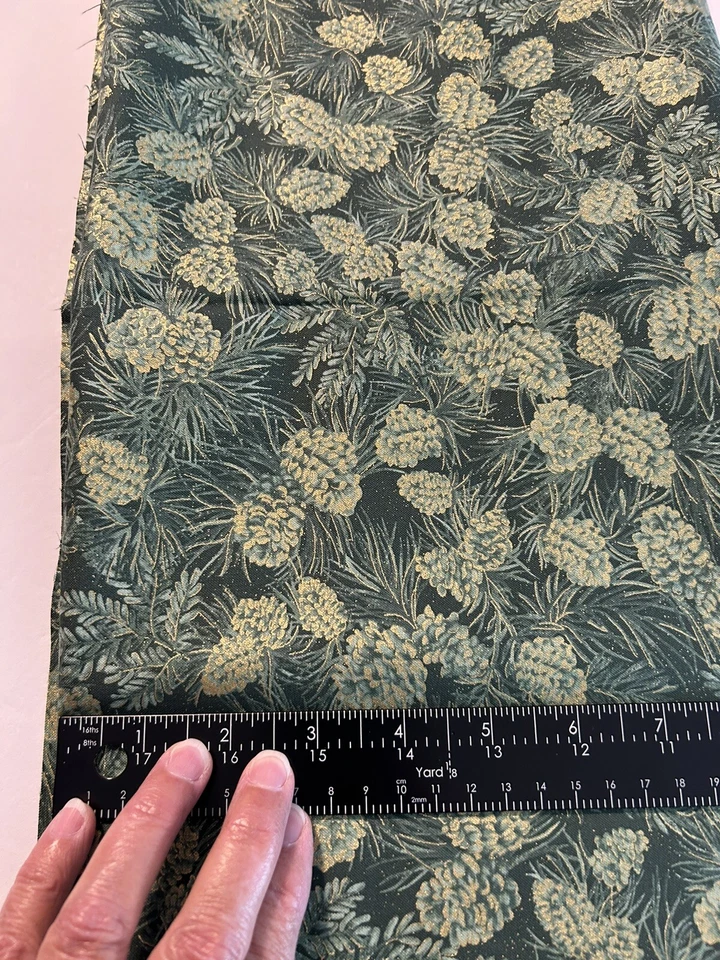 Edredones Animas de tela de algodón de 2 yardas Benartex LLC. Garbanzos y bayas Foto 3 de 3