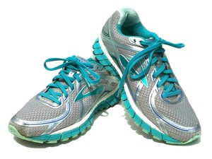 brooks adrenaline gts 16 womens silver