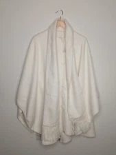 Alpaca 100% Poncho Pearl with scarf and buttons