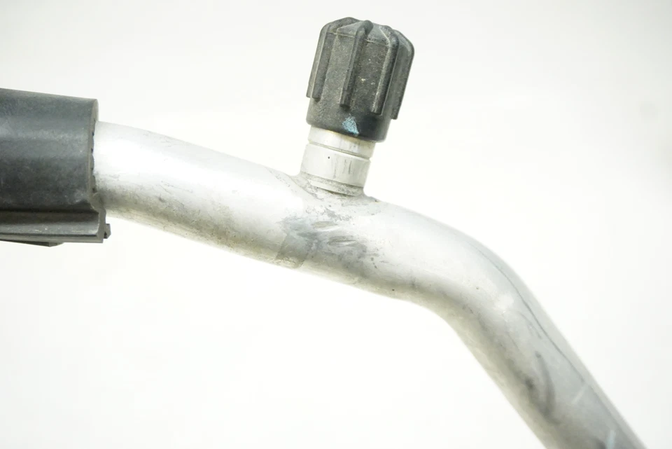 Manguera de succión Volkswagen Golf R AC 2012-2013 1K0-820-743-FH Foto 4 de 4