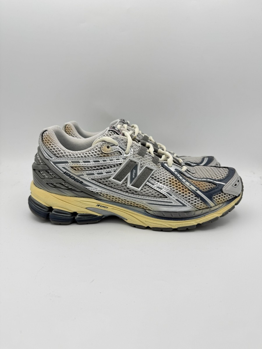 Tarawera Gravely Pro Turn ZX 52